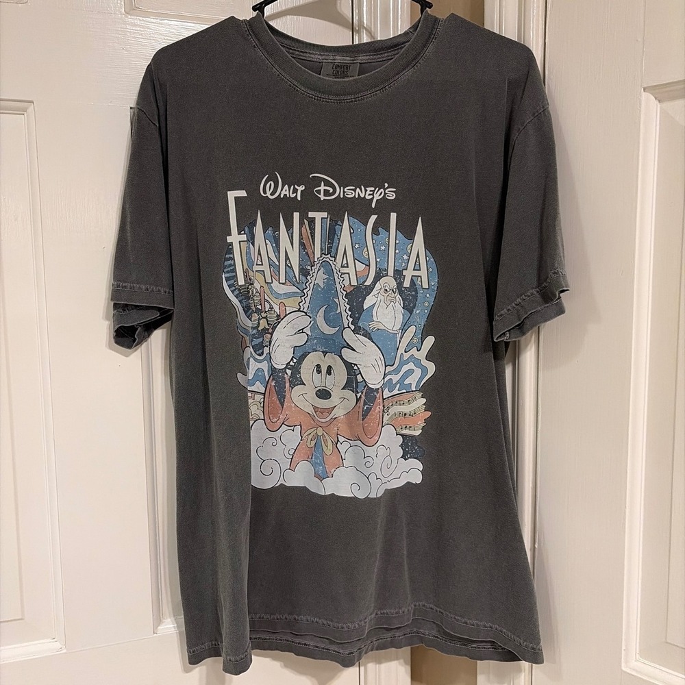 Disney Fantasia Sorcerer Mickey Comfort Colors T-Shirt Gray Large